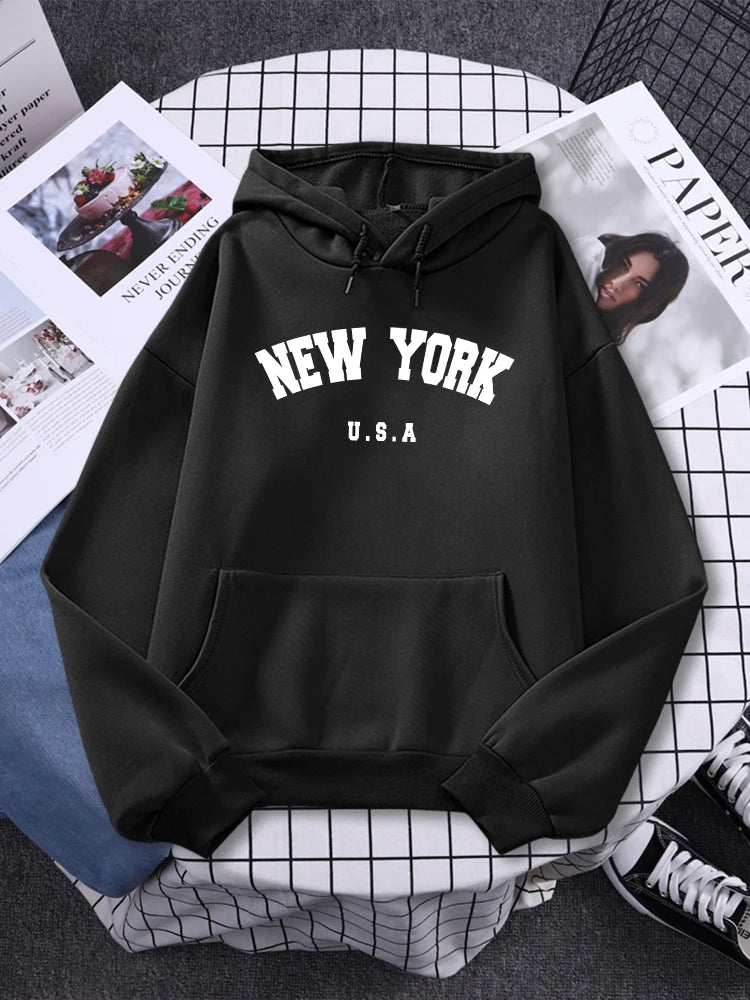 Sudadera con capucha y estampado de la ciudad de Nueva York y EE. UU