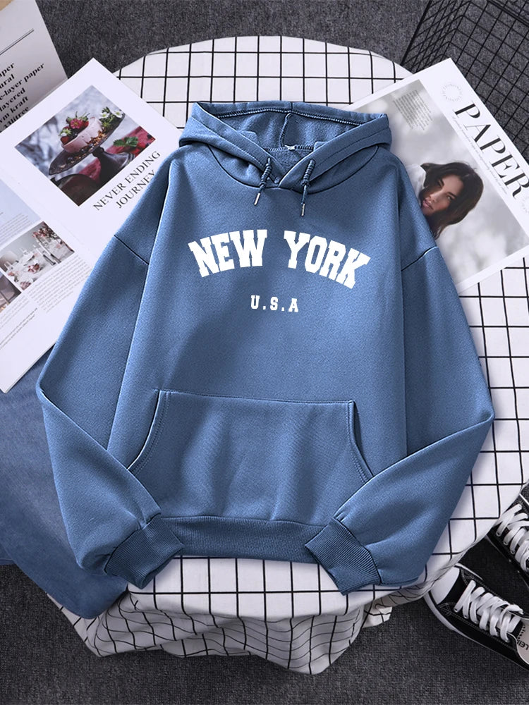 Sudadera con capucha y estampado de la ciudad de Nueva York y EE. UU